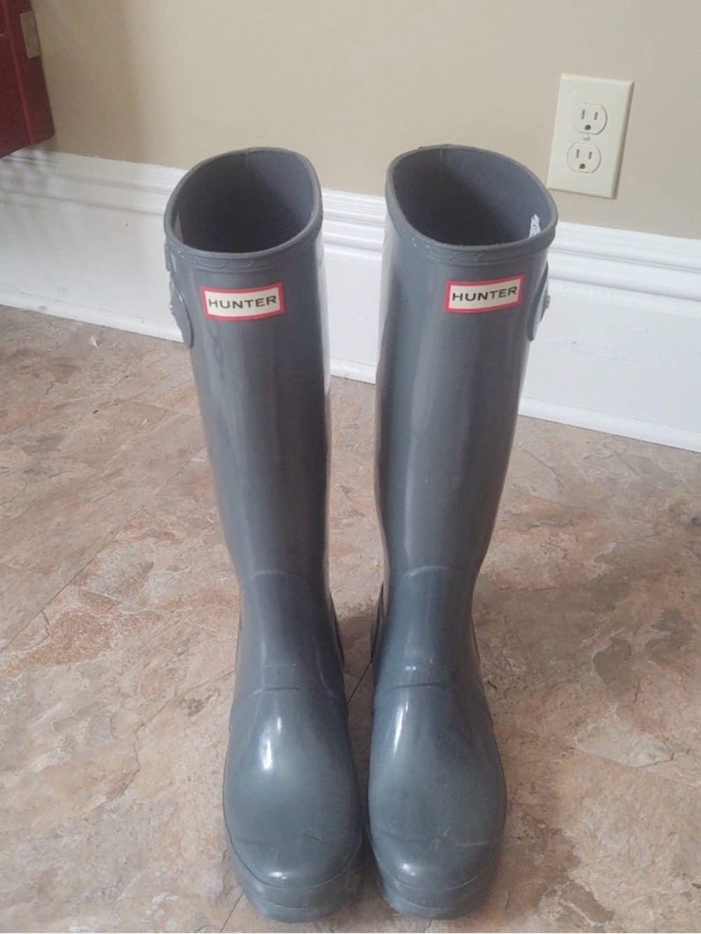 Hunter Tall Gloss Rain Boots in Grey